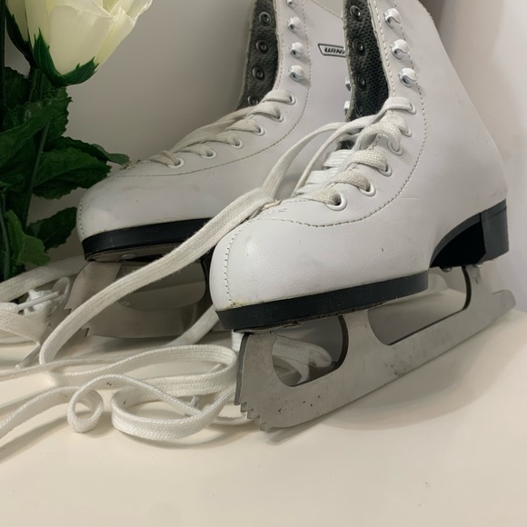 Winnwell Figure Skates - Picture 3 of 7
